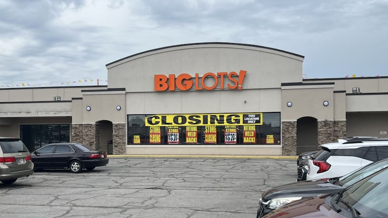 Big Lots se enfrenta a una crisis existencial en medio de la caída de las ventas.
