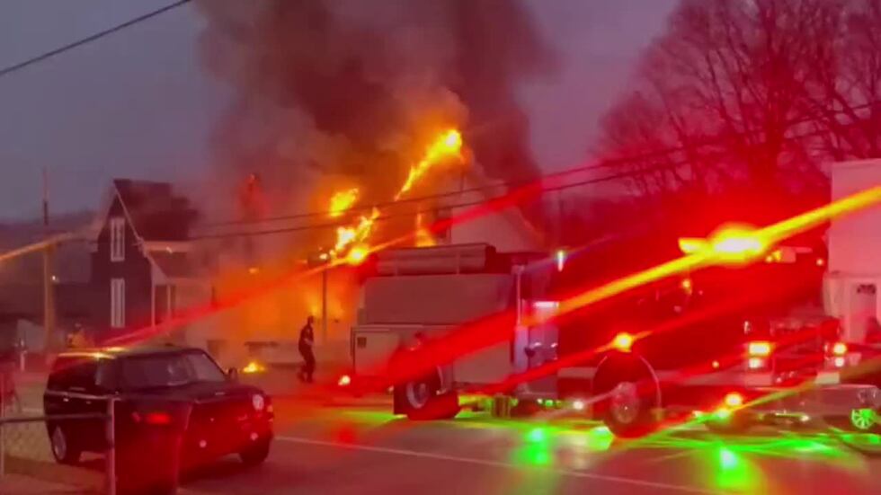 Incendio en Clarksville, Ohio, cobra la vida de cinco niños y su madre